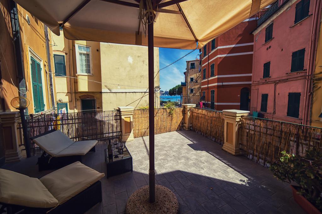 Hotel Pino Леричи Екстериор снимка